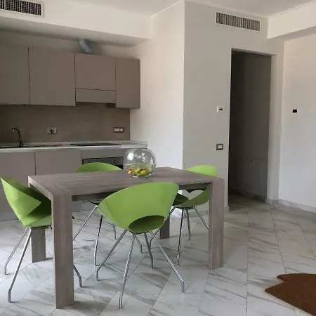 Liguria Holidays - Nuovo E Moderno In Centro Διαμέρισμα