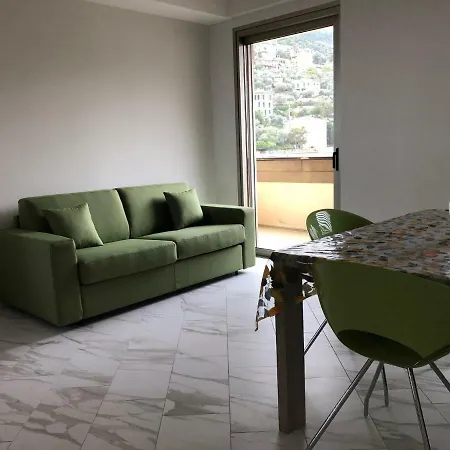 Liguria Holidays - Nuovo E Moderno In Centro Apartman